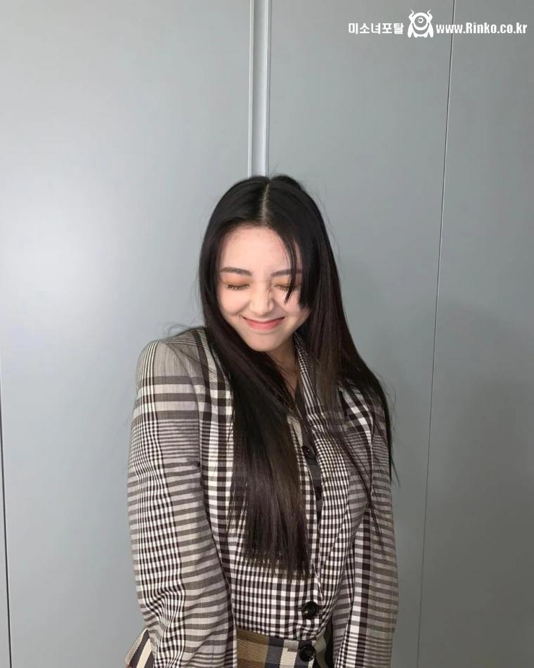 진짜 사기캐 같은 있지 유나