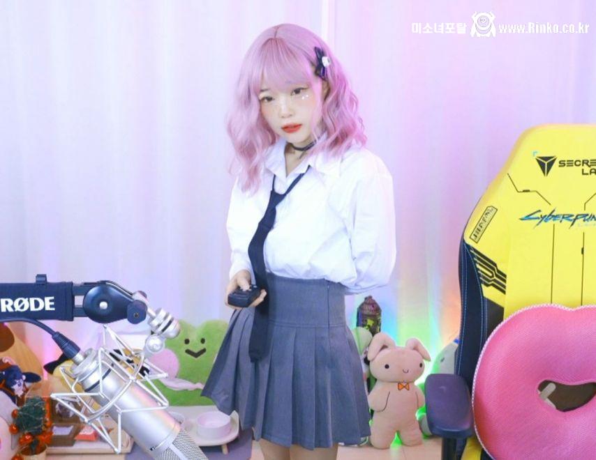 손나은 최근 화보