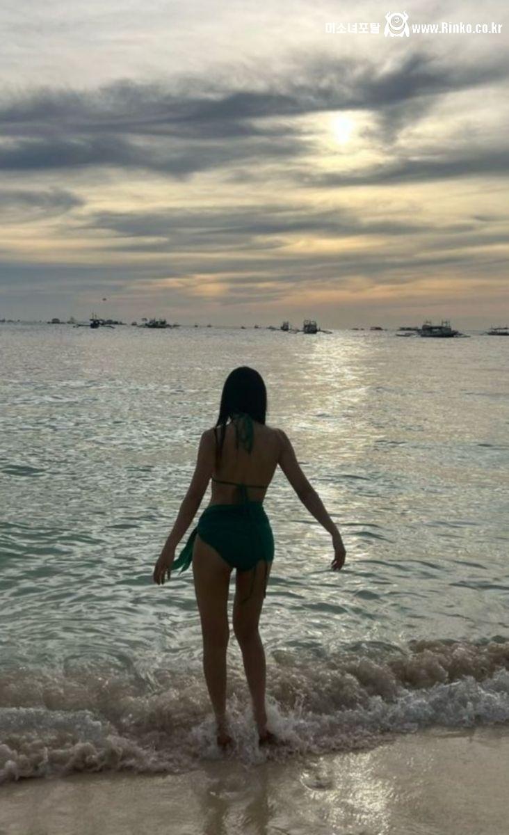 비키니의 계절 ; 원민주, 이연진, 류현주