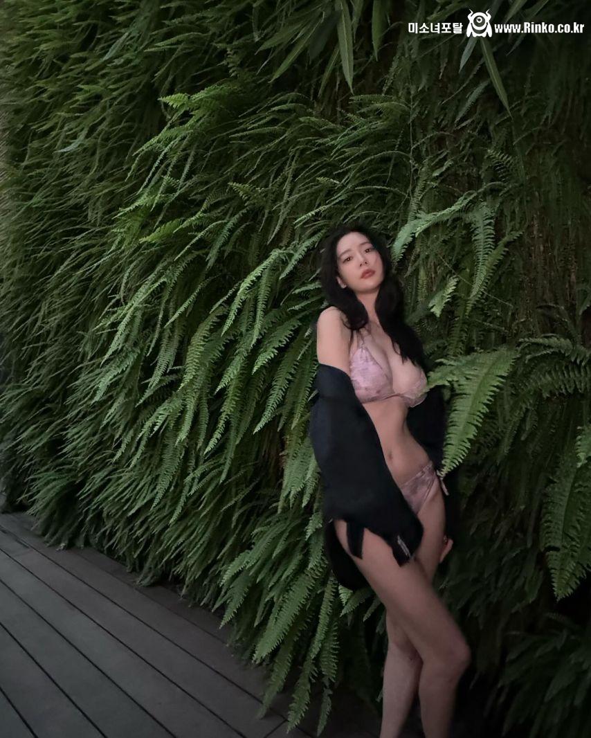 비키니 입은 클라라