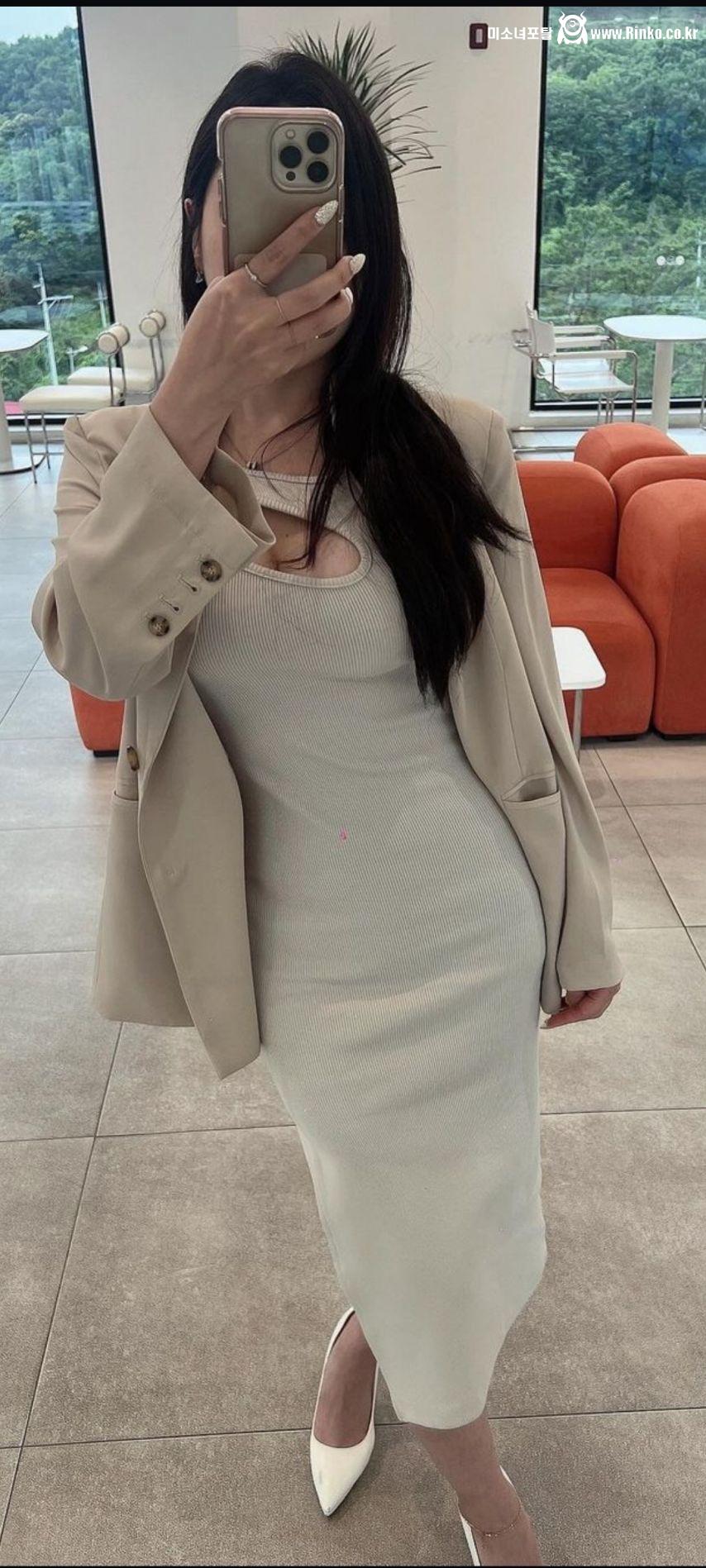 위드로즈 김매력