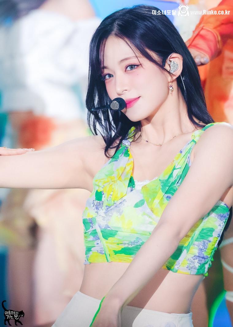 프로미스나인 이채영