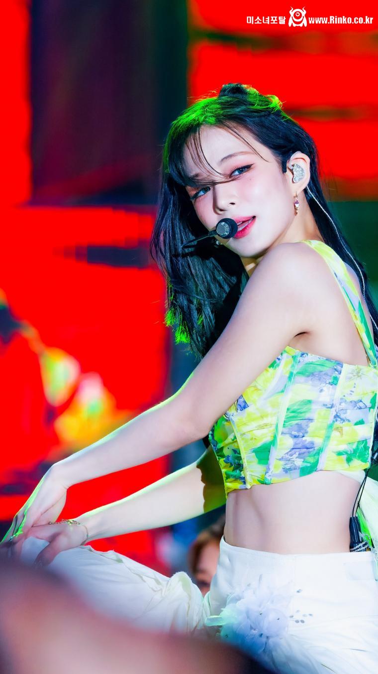 프로미스나인 이채영