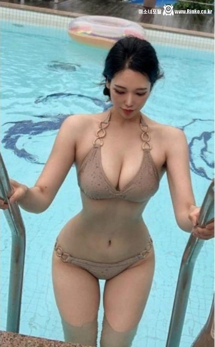 박현이 피팅 모델의 가장 이상적 몸매.jpg