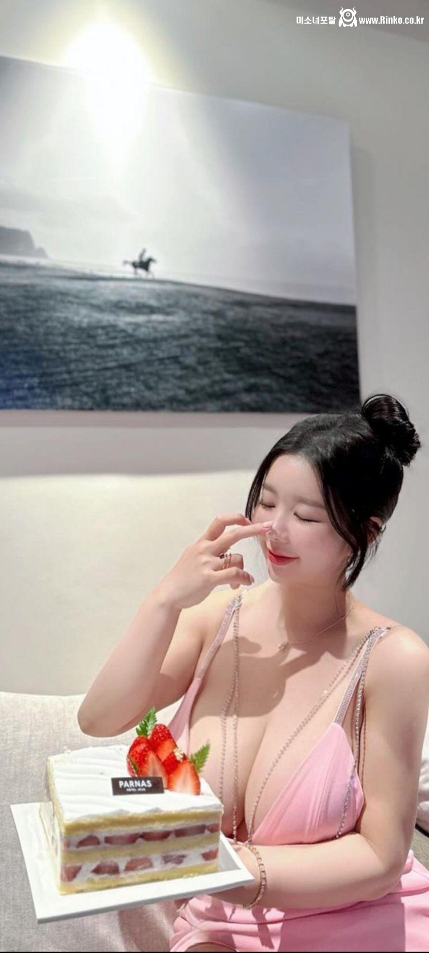 민 서하 나이스바디