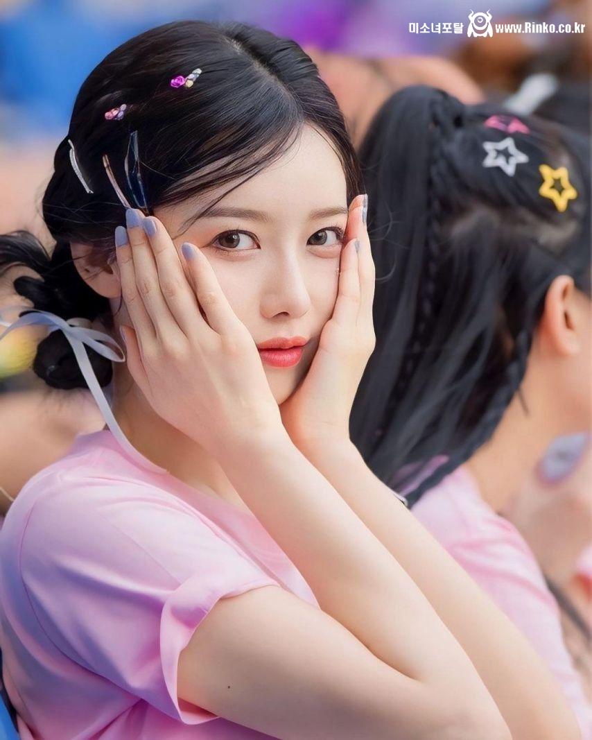 열일하는 이아영.jpg