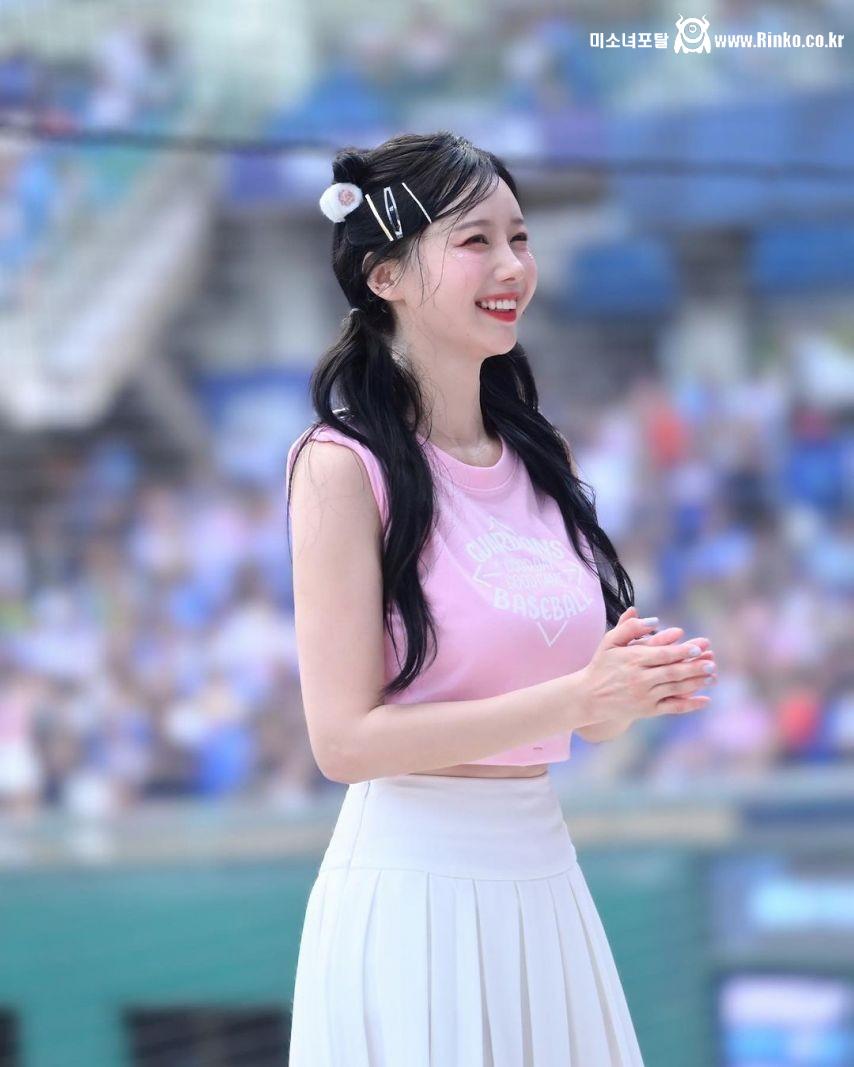 열일하는 이아영.jpg