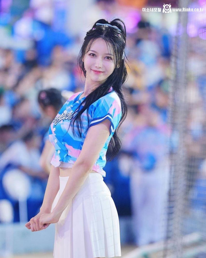 열일하는 이아영.jpg