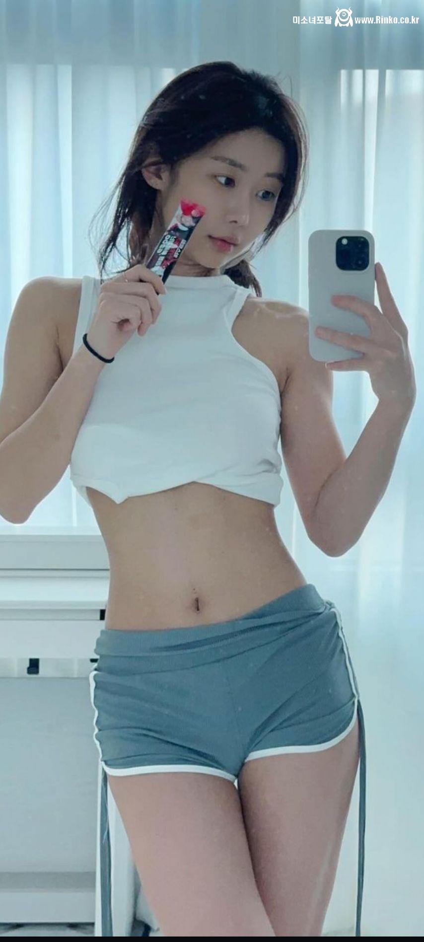 Ralovely.y 레깅스 핏