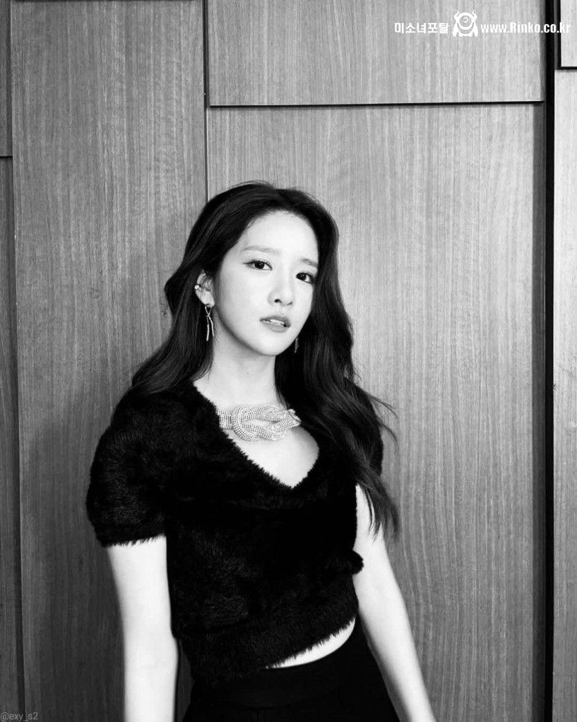 엑시 지리는 검스 각선미 ㄷㄷㄷㄷ