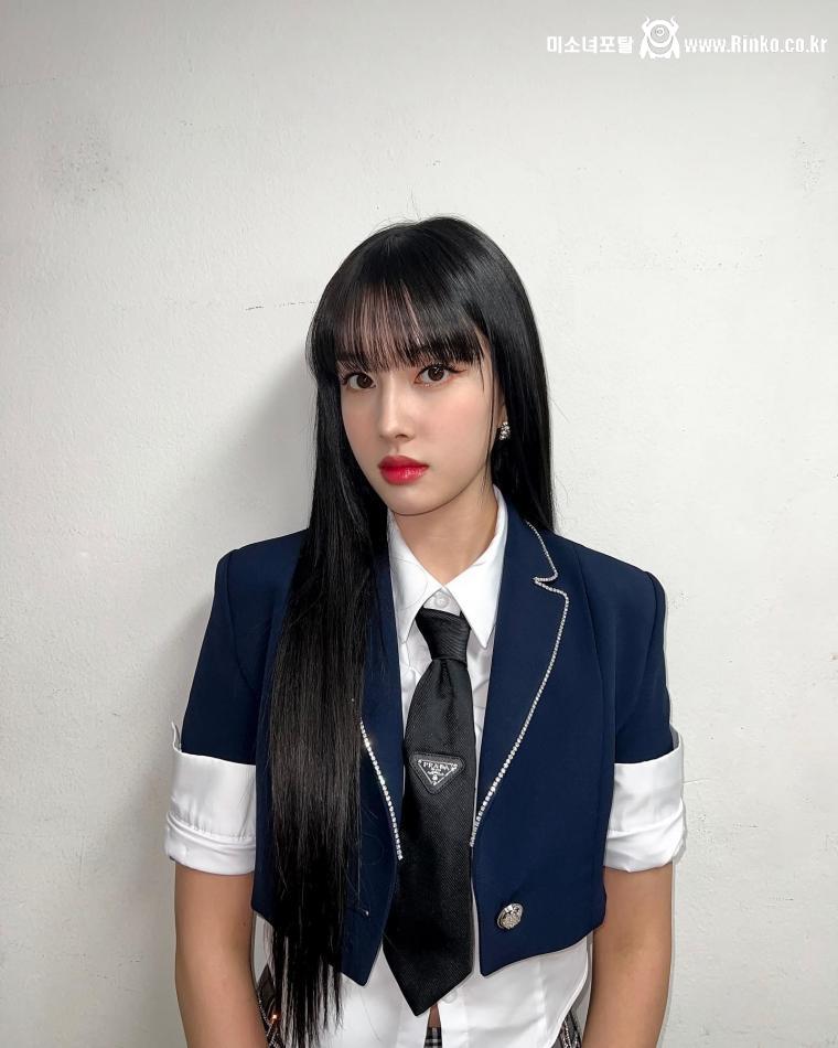 스쿨룩 스테이씨