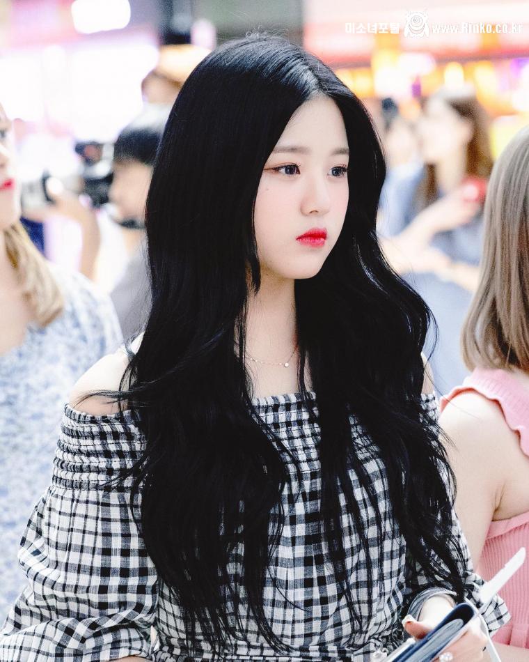 애기애기한 장원영