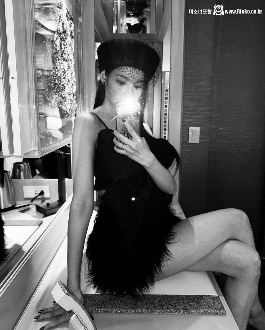 배에 복근 생긴 사나