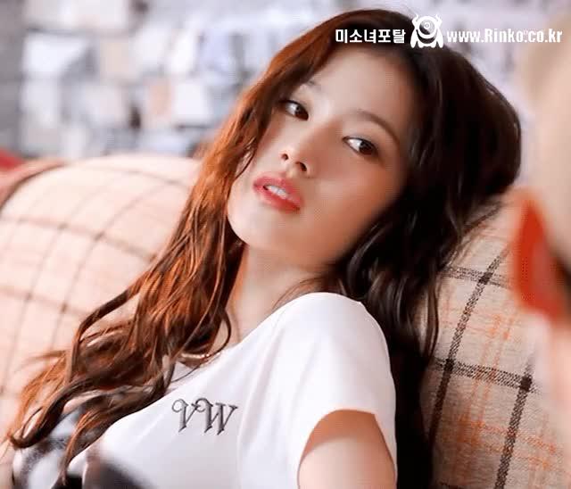 배에 복근 생긴 사나