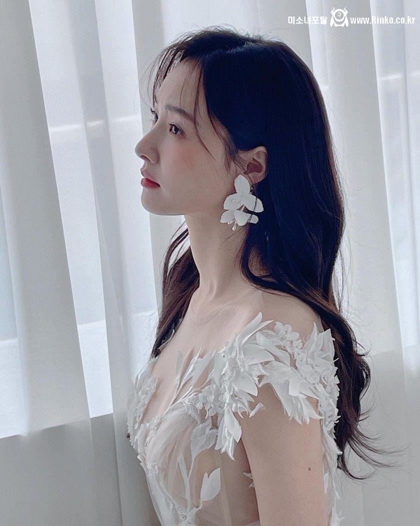 우희 인스타_웨딩드레스