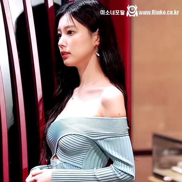 레전드 여신 뒤태 강혜원