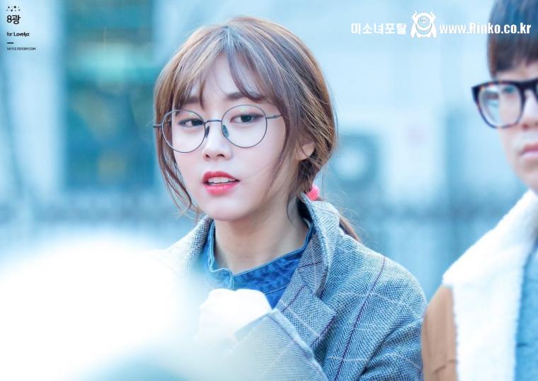 아이돌 겸 배우 서지수