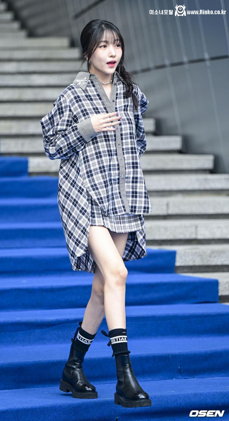 기럭지 지리는 여자친구 소원 인별 & 서울패션위크