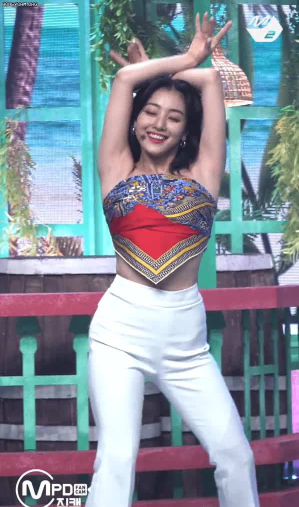 Honeycam 2021-06-11 22-35-43.gif