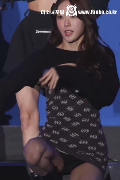 타이트한 나시 원피스 우주소녀 루다