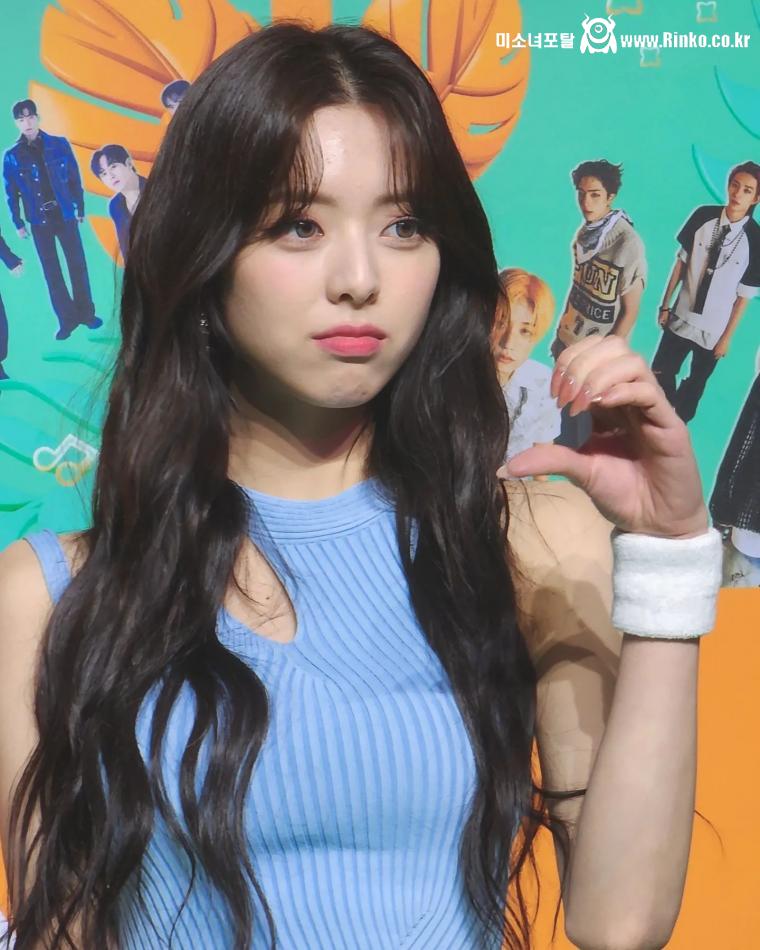 KCON 등장 미모 있지 유나22