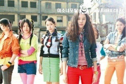 데뷔를 노출작으로 한 배우