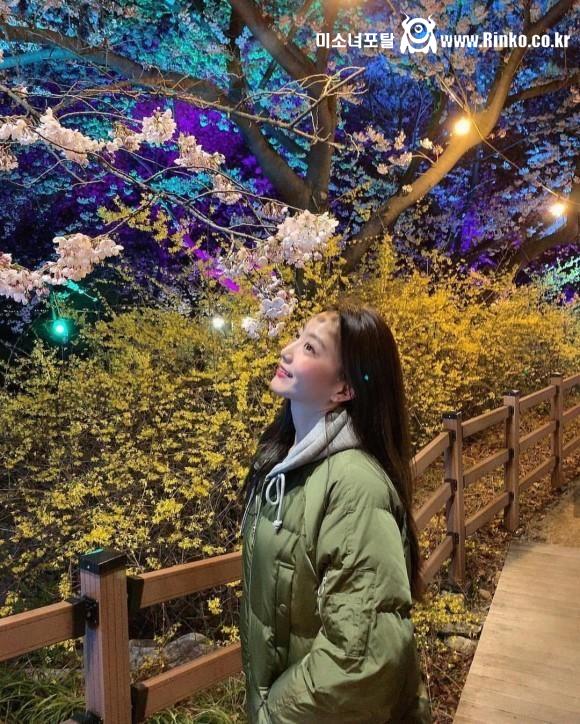 치어리더 윤오안나