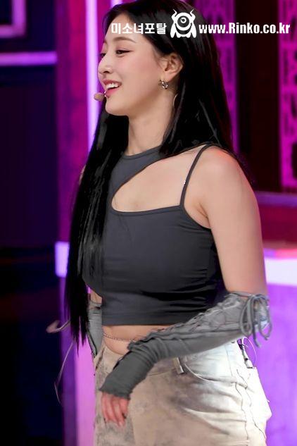 타이트함이 남다른 트와이스 지효