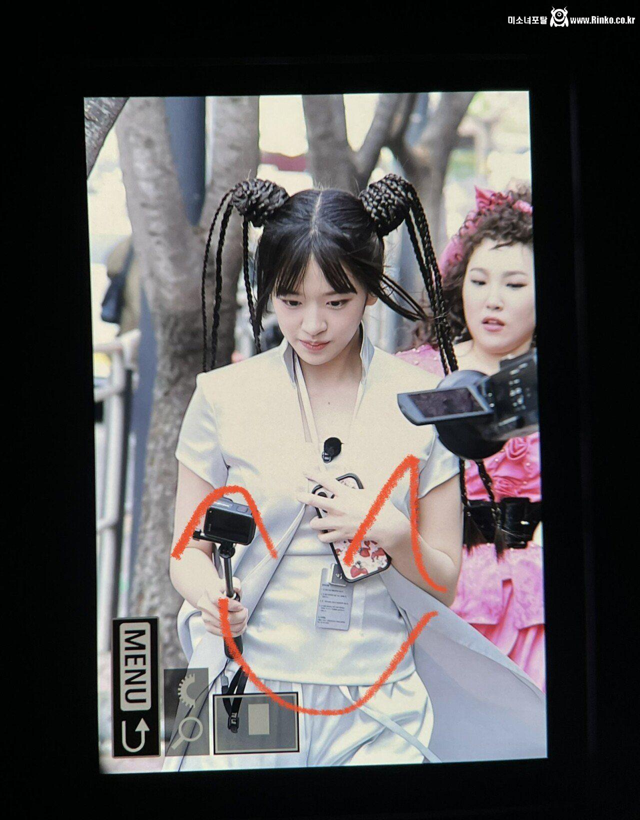 지락실 촬영중인 안유진