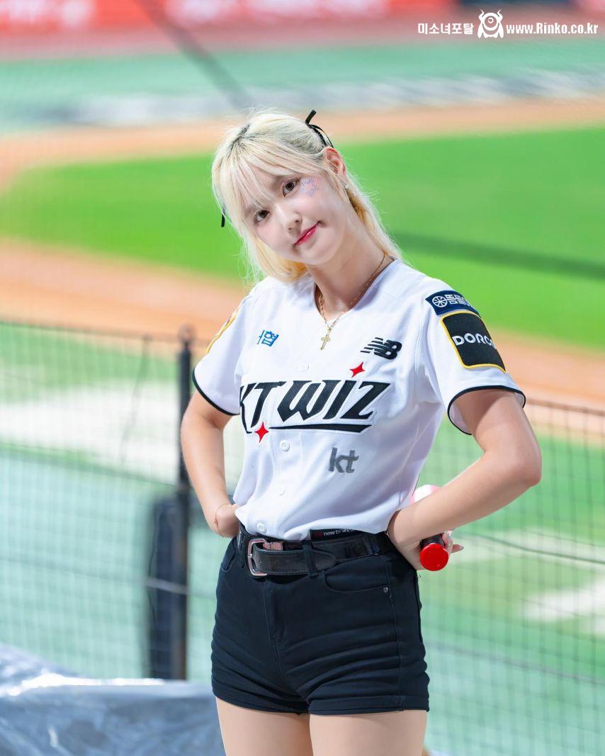 김진아 김한슬 KT