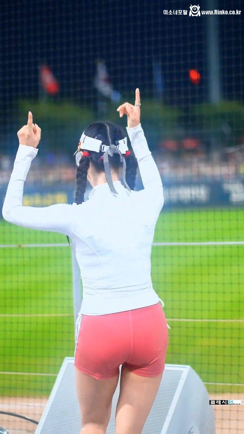 치어디러 김한나 바이크슈츠