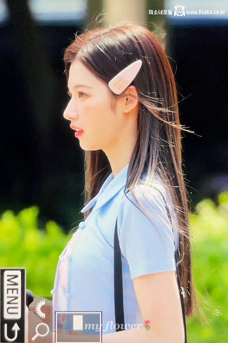 트와이스 사나 예쁜 머리핀