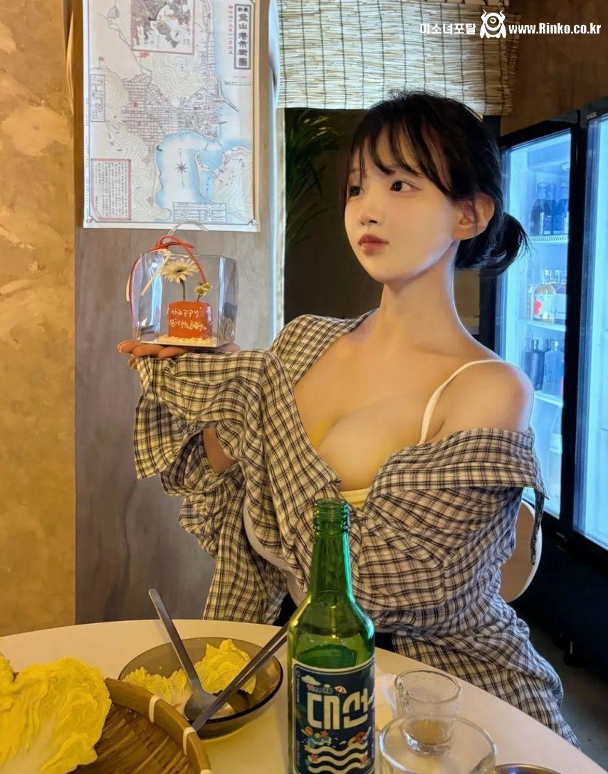 육덕한 매력 발산하는 Lovejaewonzz