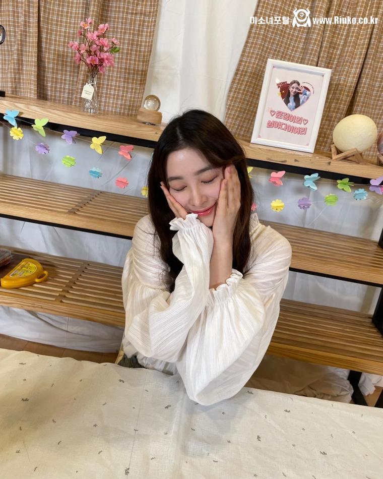 윤경/ 다현 로켓펀치