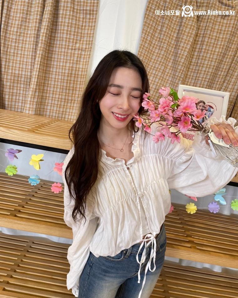 윤경/ 다현 로켓펀치