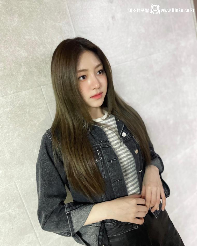 윤경/ 다현 로켓펀치