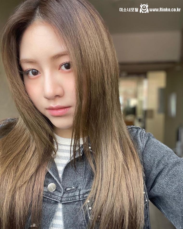 윤경/ 다현 로켓펀치