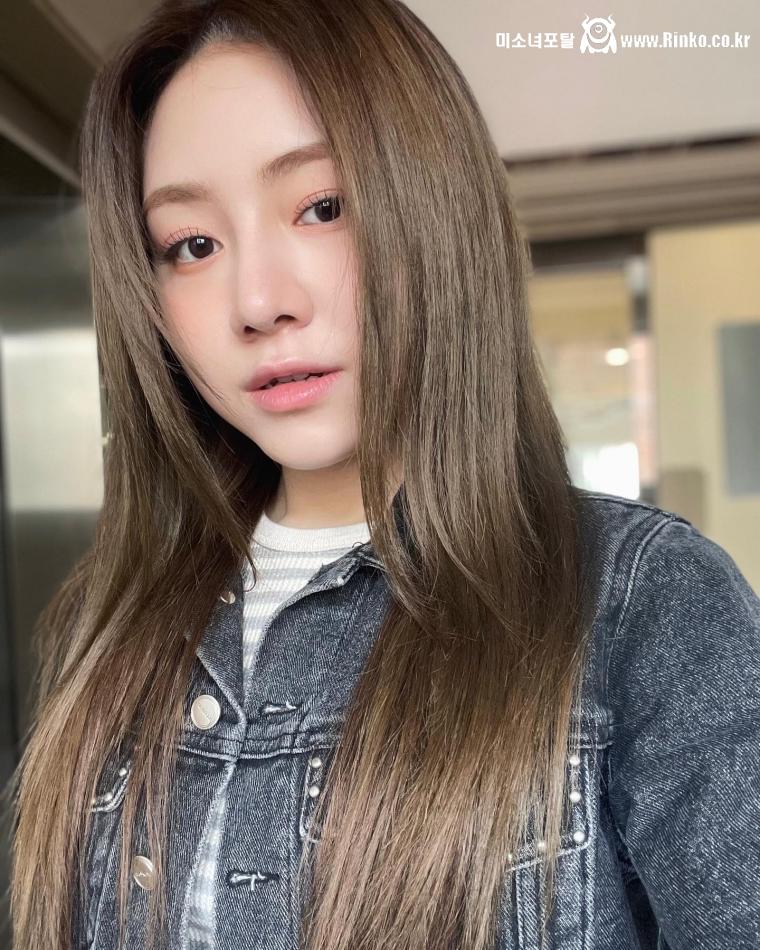 윤경/ 다현 로켓펀치