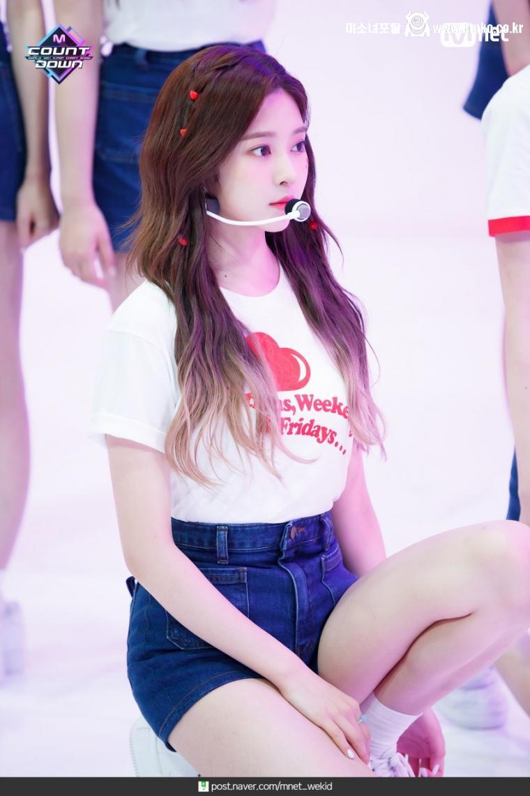 [아이즈원] 김민주