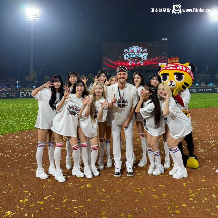 KIA 타이거즈 + 이주은