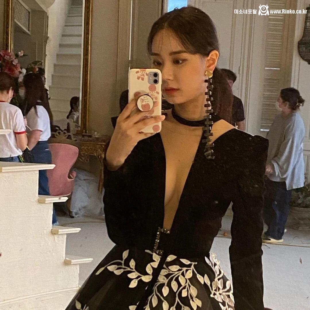 딕펑스 멤버와 열애중인 최연수에 대해 알아보자