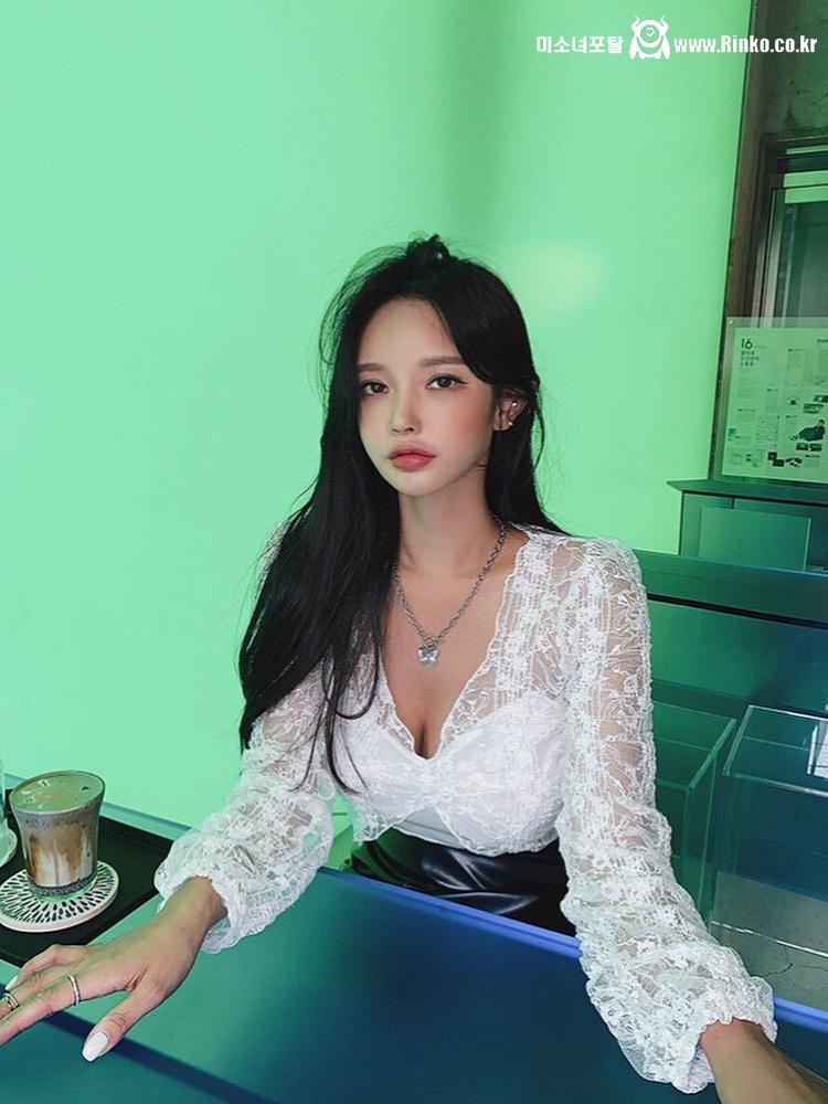 피팅 모델 이아윤