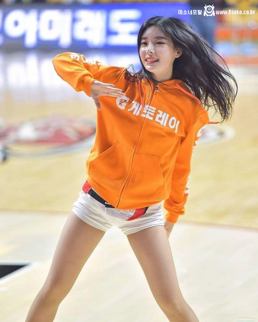 사랑스러운 조연주 치어리더