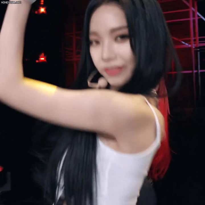 Honeycam 2021-05-25 23-18-46.gif