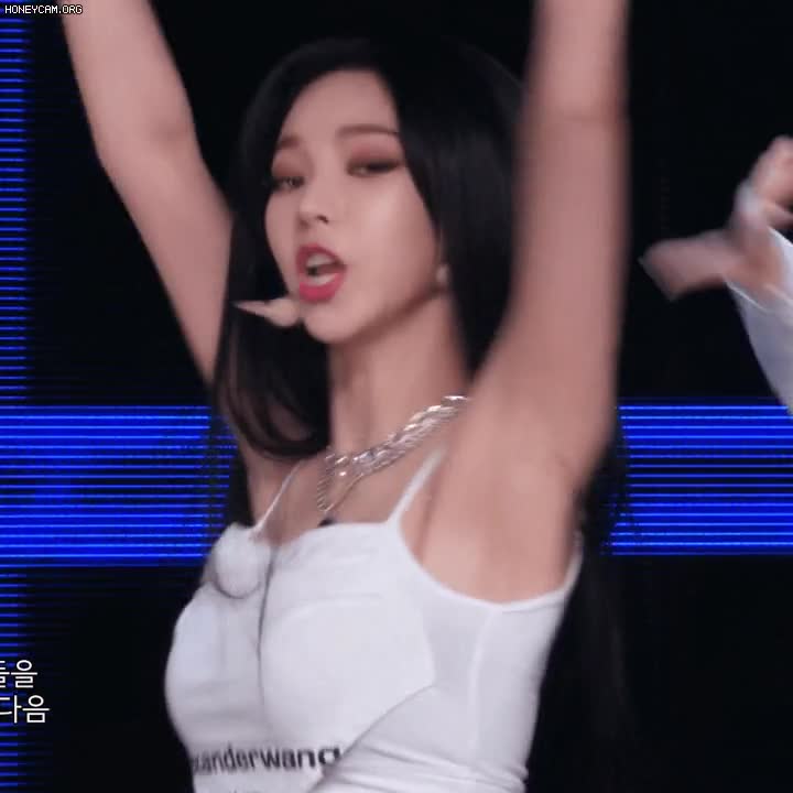 Honeycam 2021-05-25 23-12-25.gif