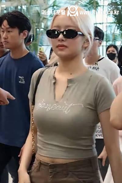 쉬는 동안 벌크업된 아이브 레이