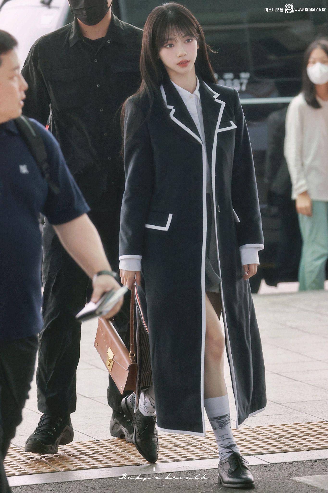 어제자 파리로 출국한 에스파 카리나