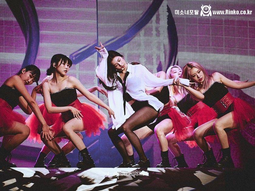 콘서트에서 볼 수 있는 섹시한 사나