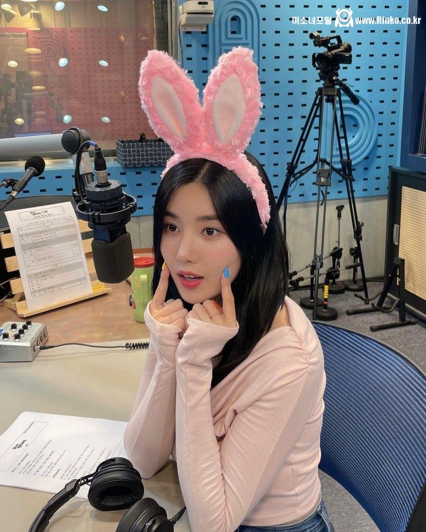 영스트리트 묵직한 새 DJ 권은비