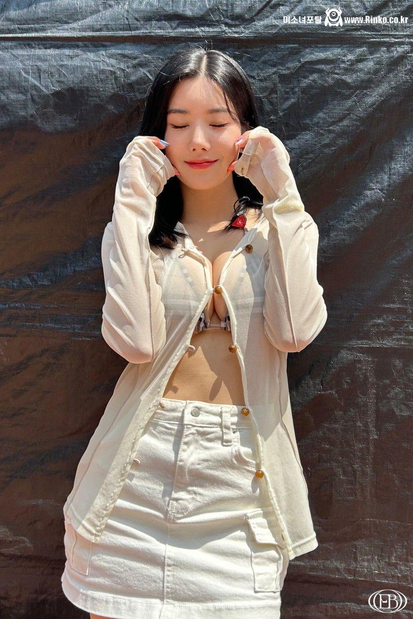 권은비 워터밤 비하인드 포토